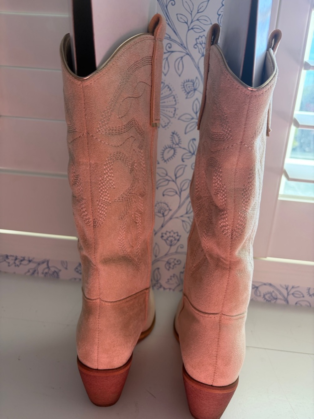Western Knee-High Boots - Picture 4 of 12